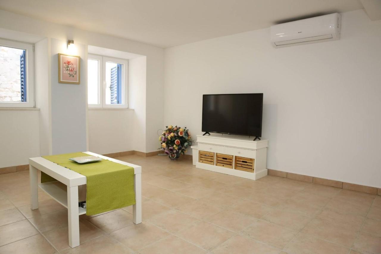 Holiday Home Yan With Bay View Vodice Exterior foto